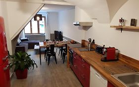 A 10 mn du lac d'Annecy - Beau duplex tout confort Faverges